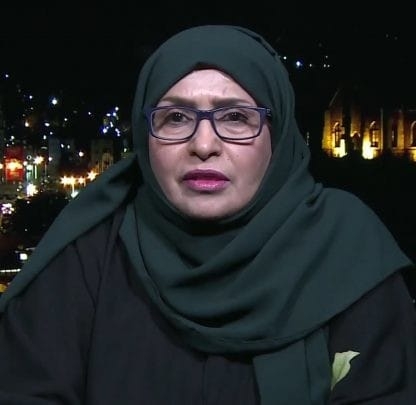 مجهولون يعتدون على مسؤولة حكومية في عدن