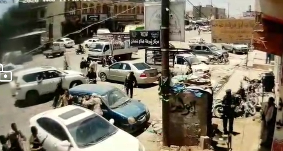 بالفيديو.. لحظات مقتل المشرف الحوثي بشملان ومرافقيه على يد إثر اتهامات تخوين بين قيادات المليشيا(شاهد)