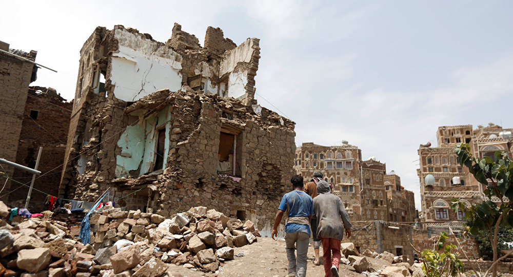 الحوثيون:التحالف استهدف مركزاً جمركياً بهدف تدمير الاقتصاد وتجفيف الإيرادات