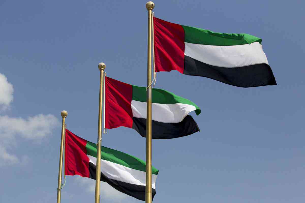 الامارات: ملتزمون بدعم طموحات اليمنيين