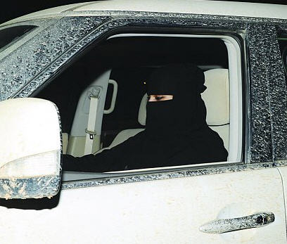 مغترب يمني ينقذ سعودية بعد وقوعها في ورطة كادت تدفع حياتها ثمنا لها
