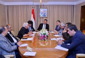 الحكومة اليمنية ترفض انتقاص سلطاتها وتدعو الى تنفيذ اتفاق الرياض