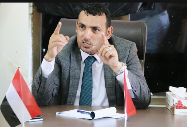 أول بيان لمحافظ سقطرى بعد سيطرة الانتقالي على الجزيرة