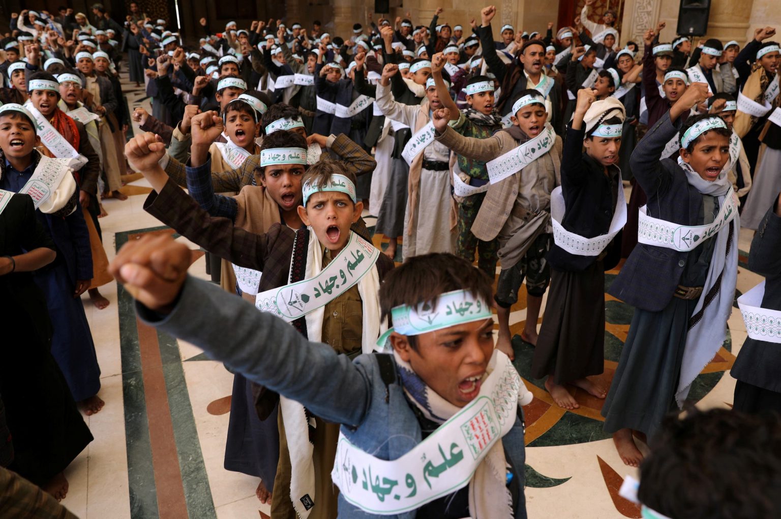 تقرير يكشف عن جرائم مليشيا الحوثي بحق الأطفال بينها جرائم قتل واعتداءات جسدية