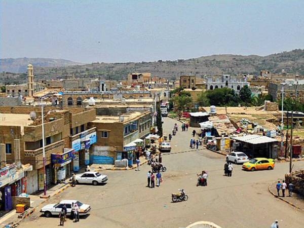 اندلاع مواجهات في جنوب تعز بين قوات حكومية وأخرى تابعة لطارق صالح وابو العباس