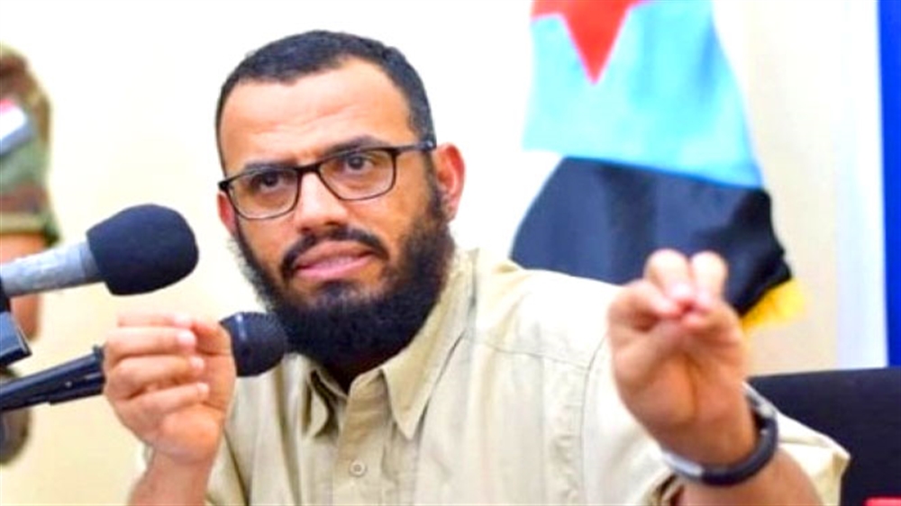 محلل عسكري يكشف عن خلافات عاصفة داخل المجلس الانتقالي