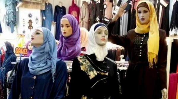 ميليشيا الحوثي تشن حملات تعسفية ضد متاجر الملابس النسائية بصنعاء