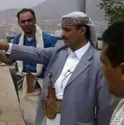 القيادي الحوثي سلطان السامعي يشن هجوما لاذعا على قيادي كبير في الجماعة ويتهمه بسرقة أموال الشعب