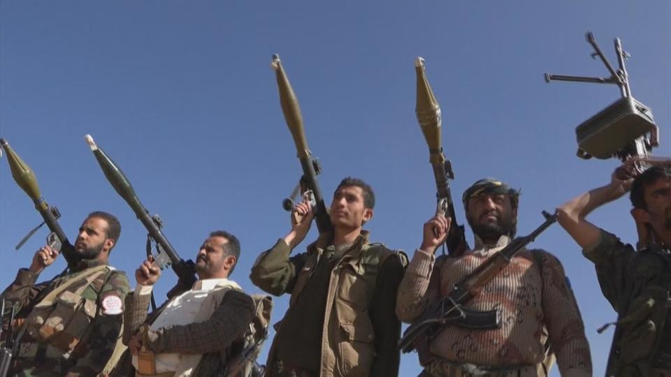 الحوثيون يقصفون بالمدفعية قرى المدنيين في البيضاء 