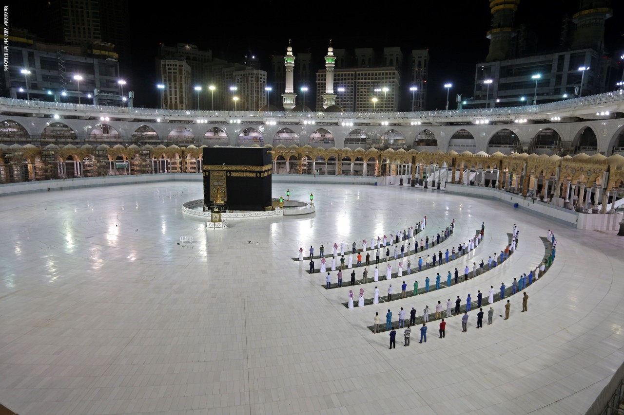 السعودية تعلن عدد الحجاج هذا العام وتحدد أعمارهم عند هذه الفئة