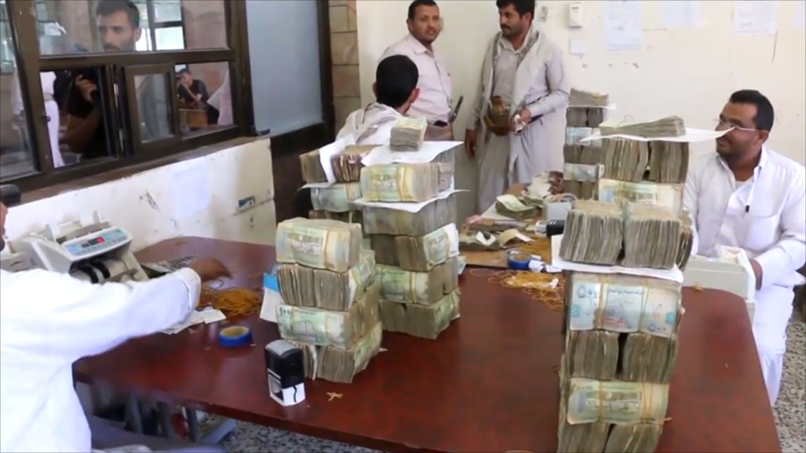تقرير حديث: تراجع الريال اليمني بنسبة 12% خلال الخمسة أشهر الأولى من 2020