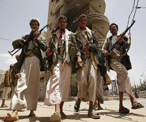 صحيفة: الحوثيون يمنعون مقاتليهم من زيارة أقاربهم