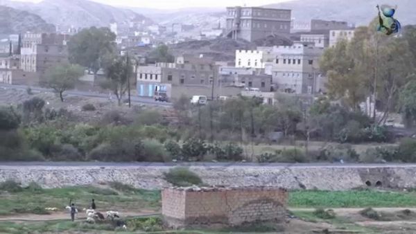 مليشيا الحوثي تحرق وديان ومراعي "الزاهر"في البيضاء  وتحولها مواقع عسكرية