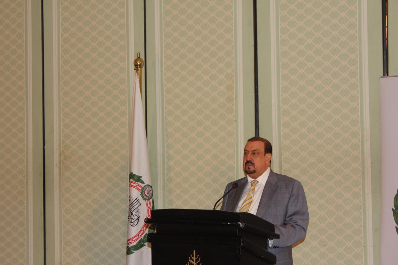 البركاني يطمئن على صحة قائد عسكري كبير 