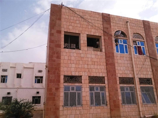 مليشيا الحوثي تنهب مكتب التربية في الجوف
