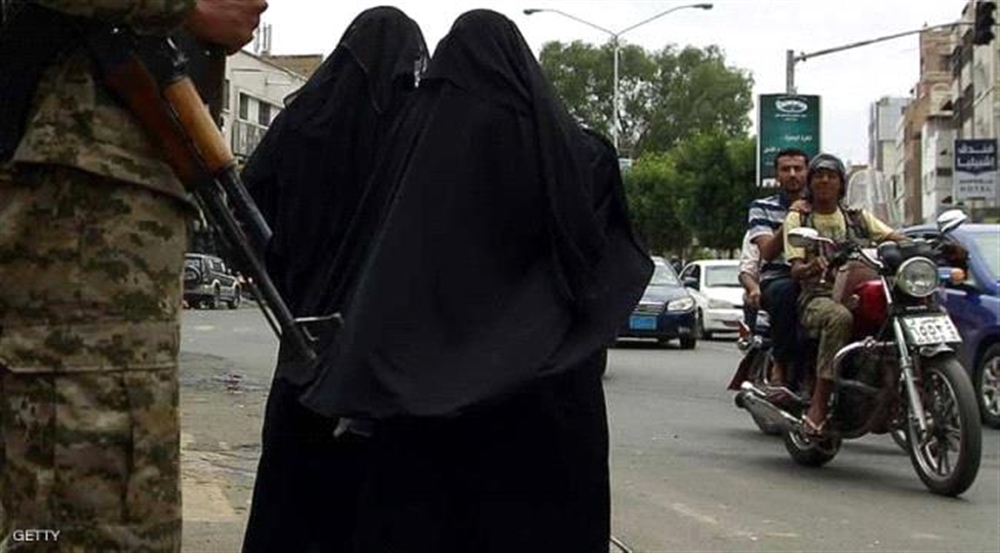 بعد أيام من ملاحقتها.. مسلحون حوثيون يختطفون فتاة في محافظة لحج