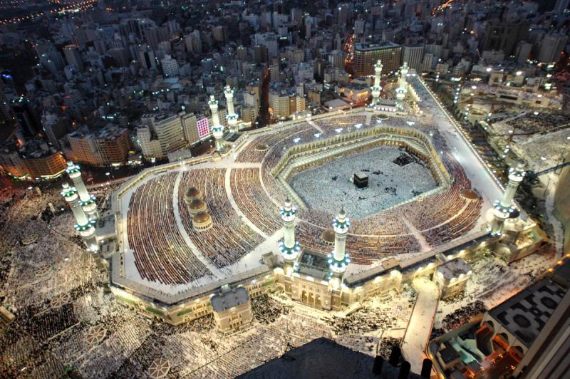 السلطات السعودية تعلن عن منع دخول المقيمين ومركباتهم إلى مكة