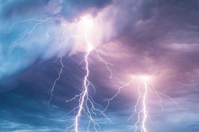 الأرصاد تحذر من عاصفة رعدية ستضرب هذه المناطق خلال الساعات القادمة