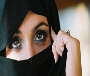 ”فتاة صنعاء” تثير ضجة على مواقع التواصل والضحايا يكشفن طريقة النصب
