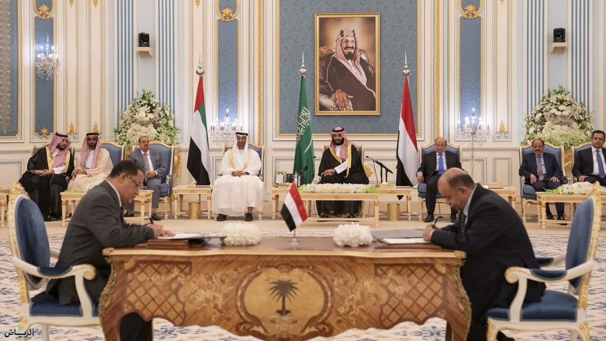 الاتفاق على محافظ عدن ومدير الأمن..حلحلة جديدة للأزمة بين الشرعية و"الانتقالي"  