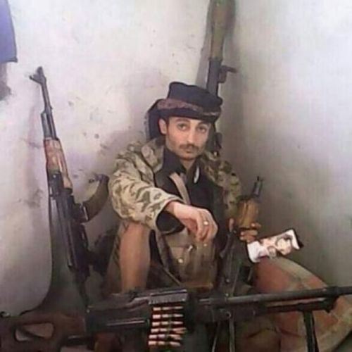 مجرم يمني ارتكب 18 جريمة واستخدمه الحوثيين في تصفية خصومهم ثم القوا القبض عليه “صورة”