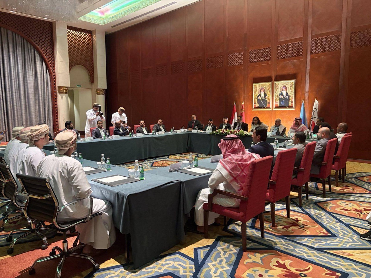 الحوثيون ينفون القوائم المتداولة للأسرى ويؤكدون نشر الأسماء الرسمية لاحقاً