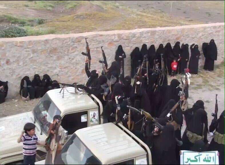 الكشف عن دفع الحوثيين نساء مقاتلات إلى جبهتين رئيسة (تفاصيل)