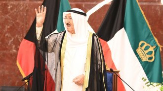 نعي عربي واسع لأمير الكويت صباح الأحمد الصباح