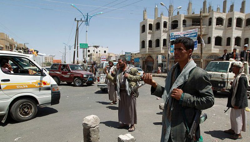 الحوثيون يستحدثون نقاط تفتيش جديدة في البيضاء لجباية الأموال