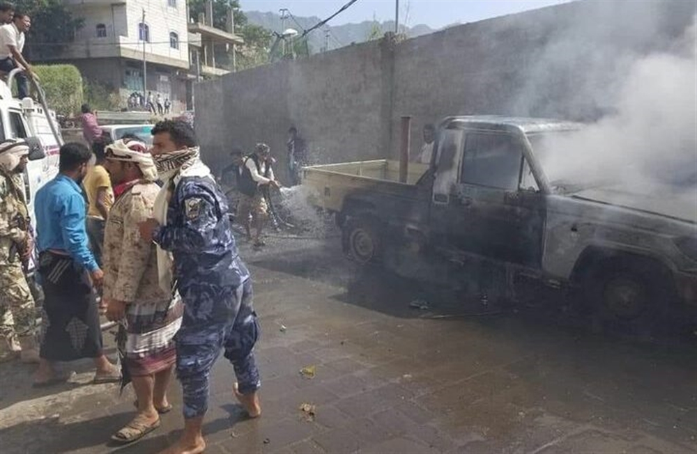 عشرة جرحى بانفجار عبوة ناسفة بدورية عسكرية في تعز
